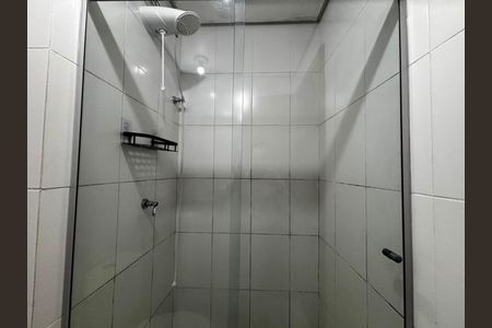 Banheiro de apartamento para alugar com 2 quartos, 56m² em Vila Princesa Izabel, Cachoeirinha