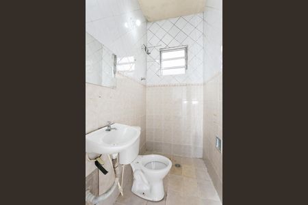 Casa para alugar com 40m², 1 quarto e sem vaga Casa para alugar com 40m², 1 quarto e sem vagaBanheiro