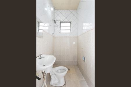 Casa para alugar com 40m², 1 quarto e sem vaga Casa para alugar com 40m², 1 quarto e sem vagaBanheiro