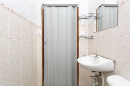 Banheiro de casa para alugar com 1 quarto, 40m² em Cidade Antônio Estêvão de Carvalho, São Paulo
