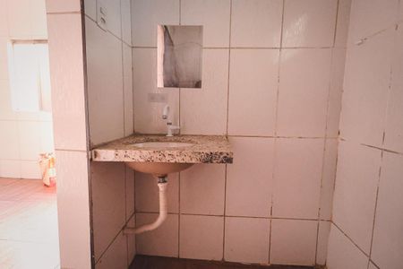 Banheiro de kitnet/studio à venda com 1 quarto, 50m² em Jardim Ana Lúcia, Goiânia