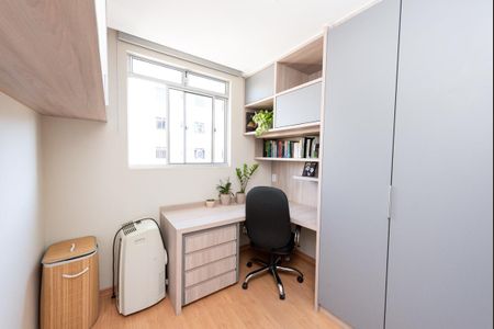 Quarto 1 de apartamento à venda com 2 quartos, 45m² em Santa Maria, Contagem