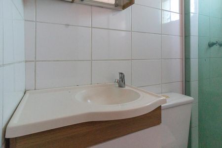 Banheiro de apartamento para alugar com 2 quartos, 56m² em Jardim Nova Taboao, Guarulhos
