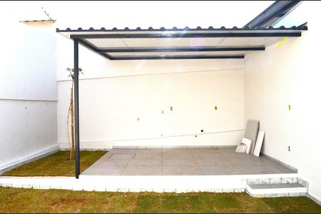 Quintal de casa à venda com 2 quartos, 180m² em Santa Ines, Belo Horizonte