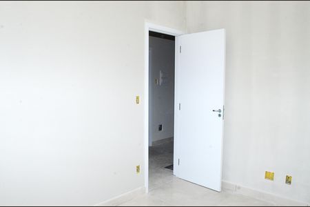 Casa à venda com 233m², 3 quartos e 4 vagasQuarto 2