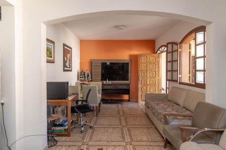 Casa à venda com 3 quartos, 120m² em Jardim Guanabara, Belo Horizonte