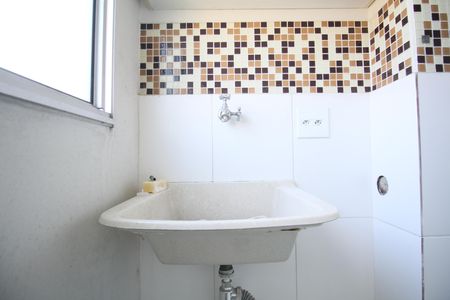 Área de Serviço de apartamento para alugar com 2 quartos, 47m² em Parque Munhoz, São Paulo