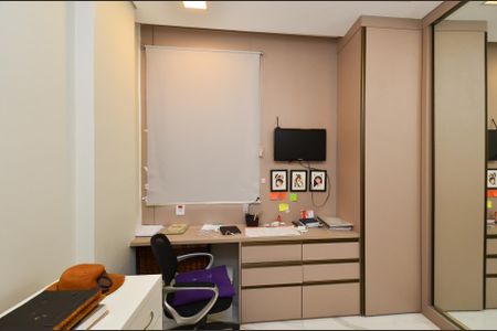 Quarto 1 de apartamento para alugar com 2 quartos, 100m² em Funcionários, Belo Horizonte