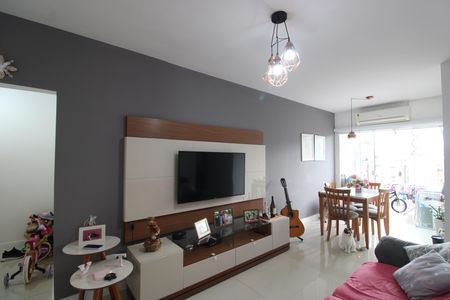 Sala de apartamento à venda com 2 quartos, 70m² em Freguesia (jacarepaguá), Rio de Janeiro