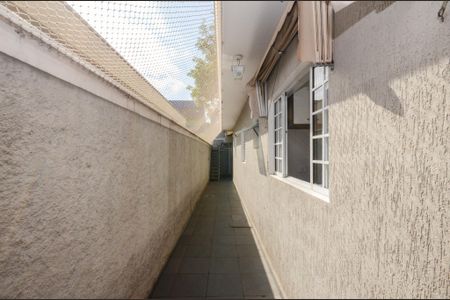 Corredor externo de casa à venda com 2 quartos, 78m² em Vila Pereira Barreto, São Paulo