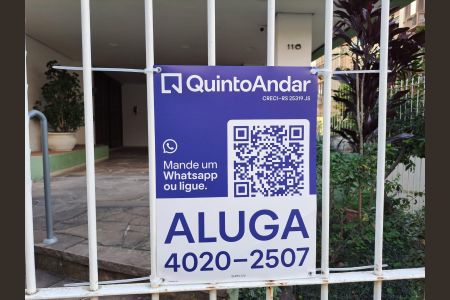 Placa na Fachada de apartamento para alugar com 1 quarto, 39m² em Petrópolis, Porto Alegre