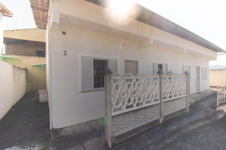 Fachada de casa de condomínio à venda com 2 quartos, 70m² em Sapê, Niterói