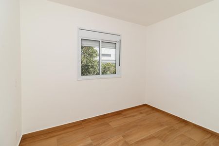 Quarto 2 de apartamento para alugar com 2 quartos, 48m² em Vila Gustavo, São Paulo