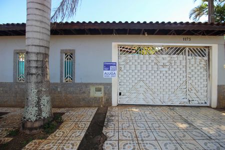 Casa para alugar com 150m², 2 quartos e 3 vagas