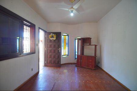 Sala de casa à venda com 3 quartos, 187m² em Cristo Rei, São Leopoldo
