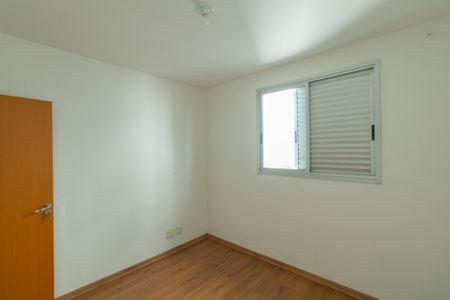 Apartamento para alugar com 83m², 4 quartos e 2 vagas