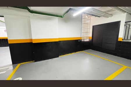 Apartamento para alugar com 42m², 1 quarto e 1 vaga Apartamento para alugar com 42m², 1 quarto e 1 vagaGaragem - Deposito