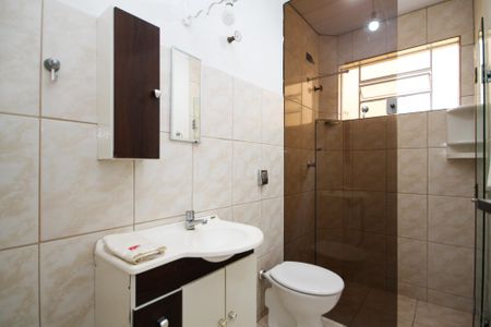 Banheiro de casa para alugar com 1 quarto, 44m² em Parque Sao George, Cotia