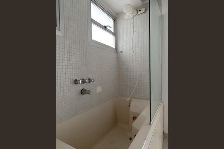 Banheiro da Suíte de apartamento para alugar com 4 quartos, 245m² em Pinheiros, São Paulo