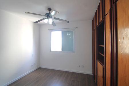 Suíte de apartamento para alugar com 3 quartos, 75m² em Vila Sofia, São Paulo