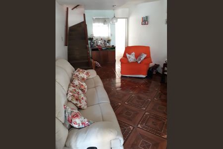 Sala de casa para alugar com 2 quartos, 111m² em Parque Fernanda, São Paulo