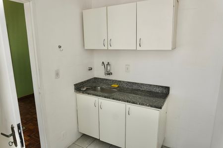 Cozinha e Área de Serviço de apartamento para alugar com 2 quartos, 75m² em Coração Eucarístico, Belo Horizonte