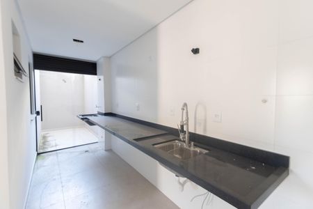 Apartamento à venda com 54m², 2 quartos e sem vaga Apartamento à venda com 54m², 2 quartos e sem vagaCozinha e Área de Serviço