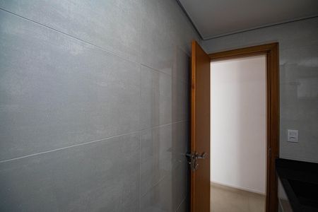 Apartamento à venda com 47m², 2 quartos e sem vaga Apartamento à venda com 47m², 2 quartos e sem vagaBanheiro