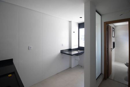 Apartamento à venda com 59m², 2 quartos e 1 vaga Apartamento à venda com 59m², 2 quartos e 1 vagaCozinha e Área de Serviço
