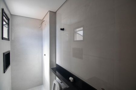 Apartamento à venda com 59m², 2 quartos e 1 vaga Apartamento à venda com 59m², 2 quartos e 1 vagaBanheiro