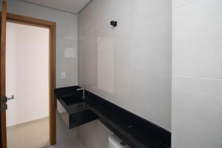 Apartamento à venda com 42m², 2 quartos e sem vaga Apartamento à venda com 42m², 2 quartos e sem vagaBanheiro