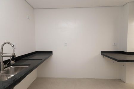 Apartamento à venda com 64m², 2 quartos e 1 vaga Apartamento à venda com 64m², 2 quartos e 1 vagaCozinha e Área de Serviço