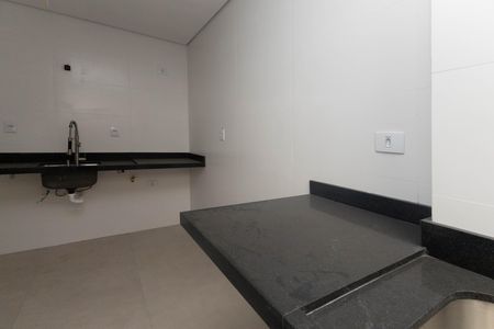 Apartamento à venda com 64m², 2 quartos e 1 vaga Apartamento à venda com 64m², 2 quartos e 1 vagaCozinha e Área de Serviço