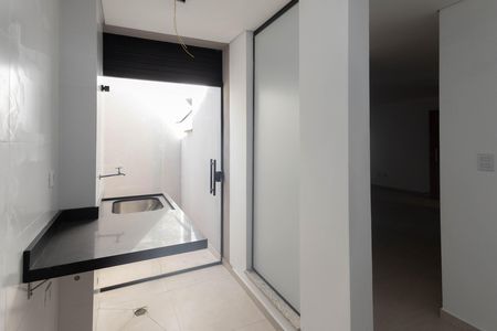 Apartamento à venda com 64m², 2 quartos e 1 vaga Apartamento à venda com 64m², 2 quartos e 1 vagaCozinha e Área de Serviço