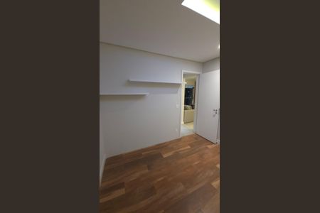 Quarto de casa à venda com 2 quartos, 73m² em Empresarial 18 do Forte, Barueri