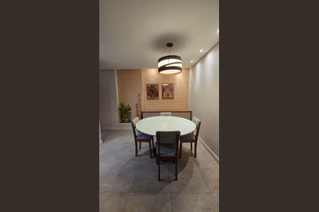 Sala de casa à venda com 2 quartos, 73m² em Empresarial 18 do Forte, Barueri