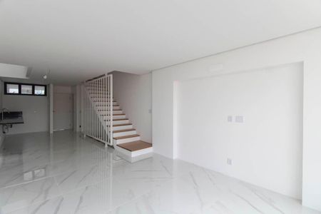 Sala/Cozinha de casa para alugar com 3 quartos, 164m² em Sítio da Figueira, São Paulo