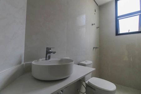 Banheiro de casa para alugar com 3 quartos, 164m² em Sítio da Figueira, São Paulo