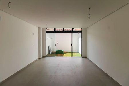 Área de Serviço de casa para alugar com 3 quartos, 164m² em Sítio da Figueira, São Paulo