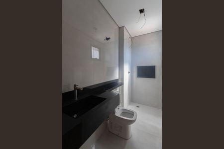 Apartamento à venda com 53m², 2 quartos e 1 vaga Apartamento à venda com 53m², 2 quartos e 1 vagaBanheiro