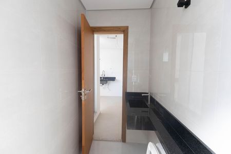 Apartamento à venda com 53m², 2 quartos e 1 vaga Apartamento à venda com 53m², 2 quartos e 1 vagaBanheiro