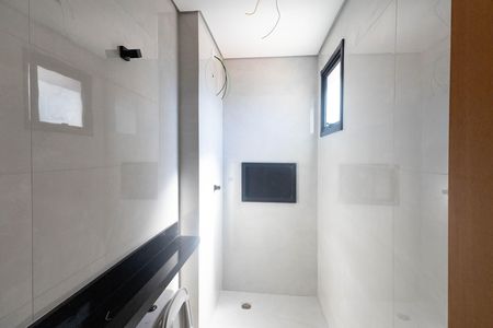 Apartamento à venda com 53m², 2 quartos e 1 vaga Apartamento à venda com 53m², 2 quartos e 1 vagaBanheiro