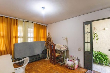 Casa à venda com 4 quartos, 300m² em Vila Sao Jose, Diadema