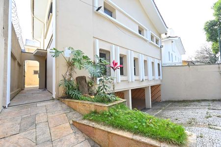 Entrada de casa para alugar com 3 quartos, 310m² em Planalto Paulista, São Paulo