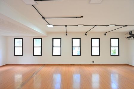 Sala de casa para alugar com 3 quartos, 310m² em Planalto Paulista, São Paulo