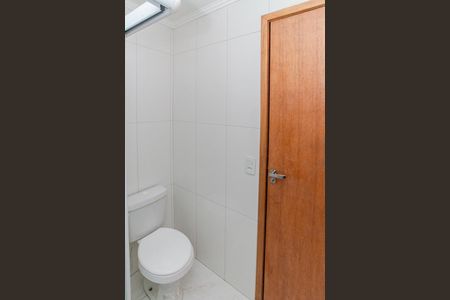 Banheiro de apartamento para alugar com 2 quartos, 46m² em Vila Isolina Mazzei, São Paulo