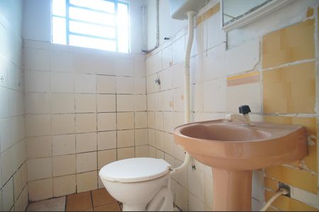 Banheiro 1 de casa à venda com 3 quartos, 100m² em Duque de Caxias, São Leopoldo