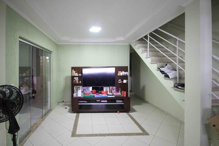 Sala de casa para alugar com 3 quartos, 360m² em Cidade São Mateus, São Paulo
