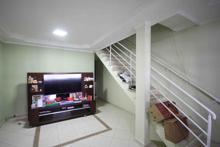 Sala de casa para alugar com 3 quartos, 360m² em Cidade São Mateus, São Paulo