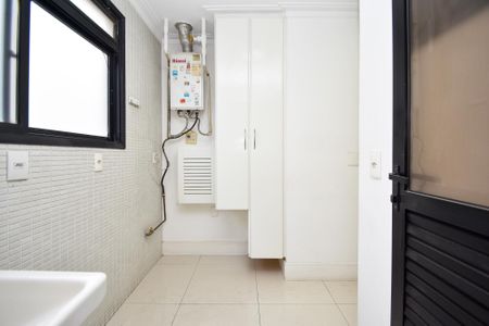 lavanderia de apartamento para alugar com 3 quartos, 156m² em Jardim Paulista, São Paulo